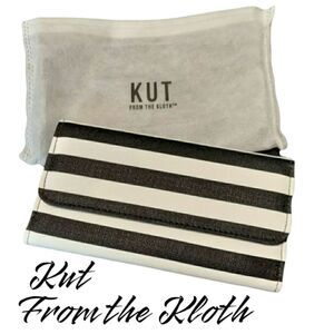 𝅺kut from the Kloth wallet New Black and white stripe.